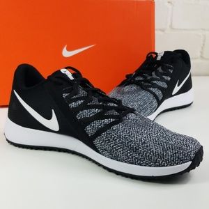 tenis nike varsity complete trainer